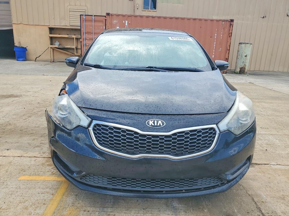 2016 Kia Forte მანქანა იყიდება აუქციონზე, vin: KNAFX4A68G5513880, აუქციონის ნომერი: 61536586