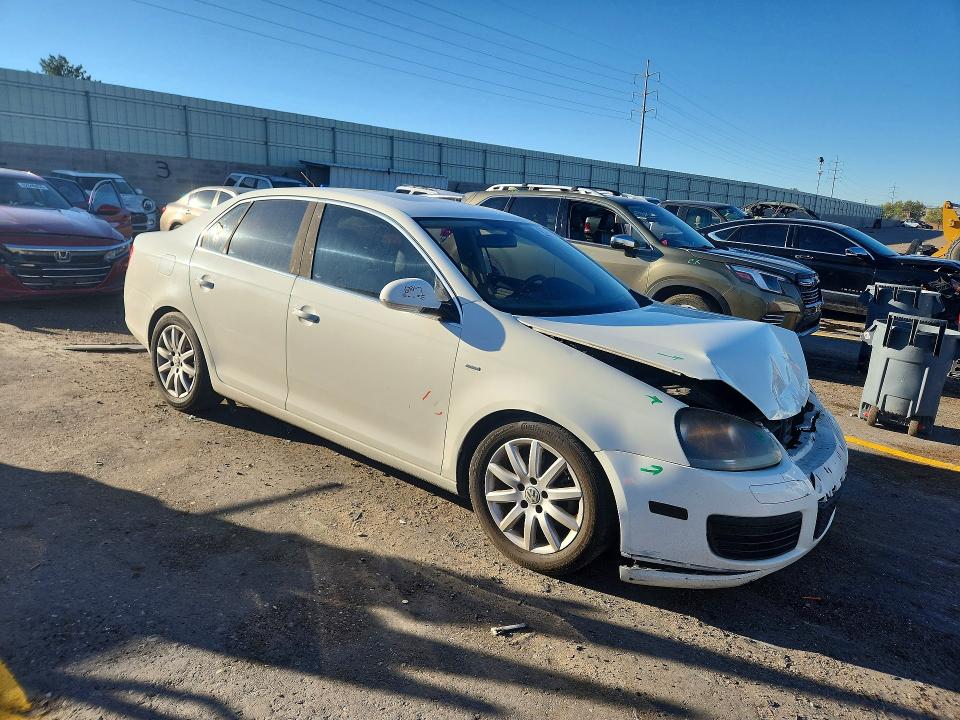 62530716 :رقم المزاد ، 3VWEF71K47M160979 vin ، 2007 Volkswagen Jetta مزاد بيع