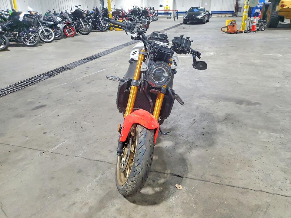61889476 :رقم المزاد ، JYARN80Y2RA000940 vin ، 2024 Yamaha Mtm890 مزاد بيع