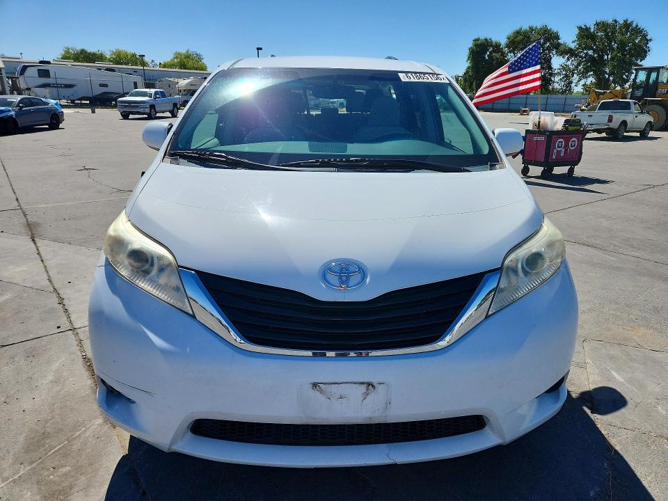 Продаж на аукціоні авто 2013 Toyota Sienna, vin: 5TDJK3DC3DS050866, номер лоту: 61865156