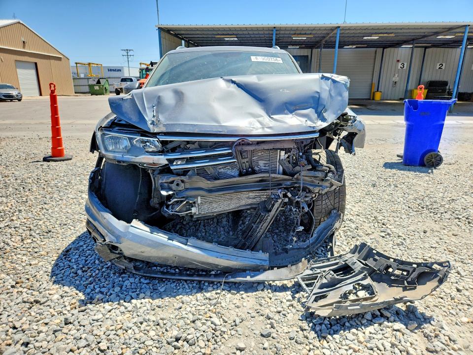 Продаж на аукціоні авто 2019 Volkswagen Tiguan, vin: 3VV2B7AX5KM025808, номер лоту: 61900256