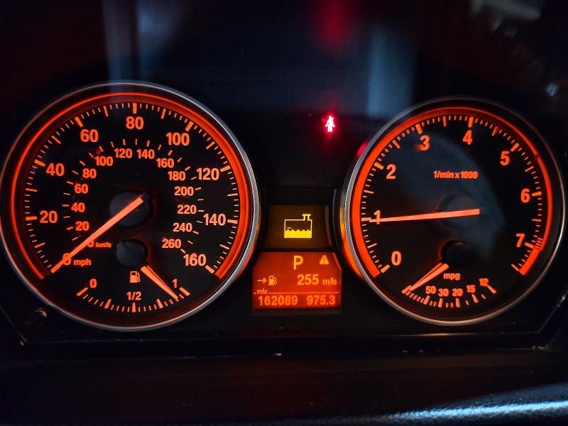 60656156 :رقم المزاد ، WBAPK7C50BA463601 vin ، 2011 Bmw 328 مزاد بيع