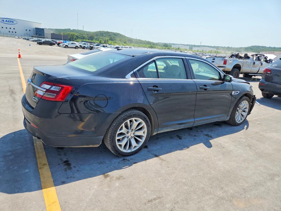 62436136 :رقم المزاد ، 1FAHP2F80JG130009 vin ، 2018 Ford Taurus مزاد بيع