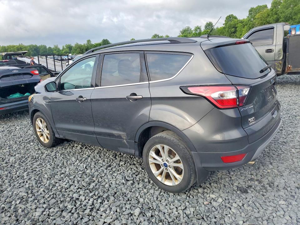 Продажа на аукционе авто 2017 Ford Escape, vin: 1FMCU0GDXHUE31956, номер лота: 62762276
