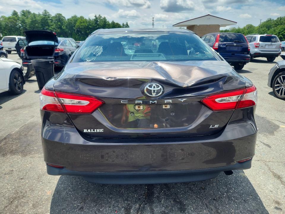 Продаж на аукціоні авто 2018 Toyota Camry, vin: 4T1B11HK8JU501709, номер лоту: 60260616