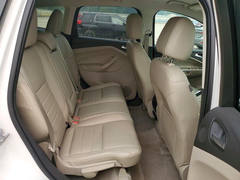 Продажа на аукционе авто 2015 Ford Escape, vin: 1FMCU9JX4FUA89215, номер лота: 61159886