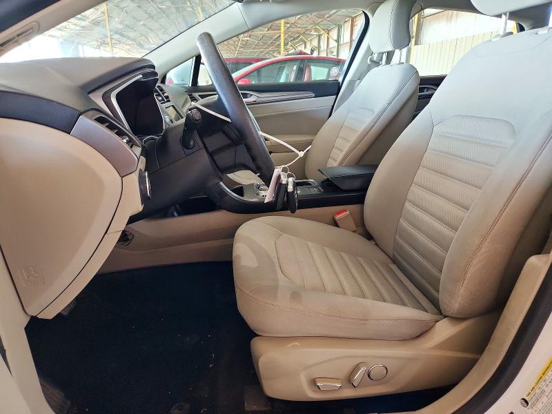 63377026 :رقم المزاد ، 3FA6P0LU3KR221993 vin ، 2019 Ford Fusion مزاد بيع