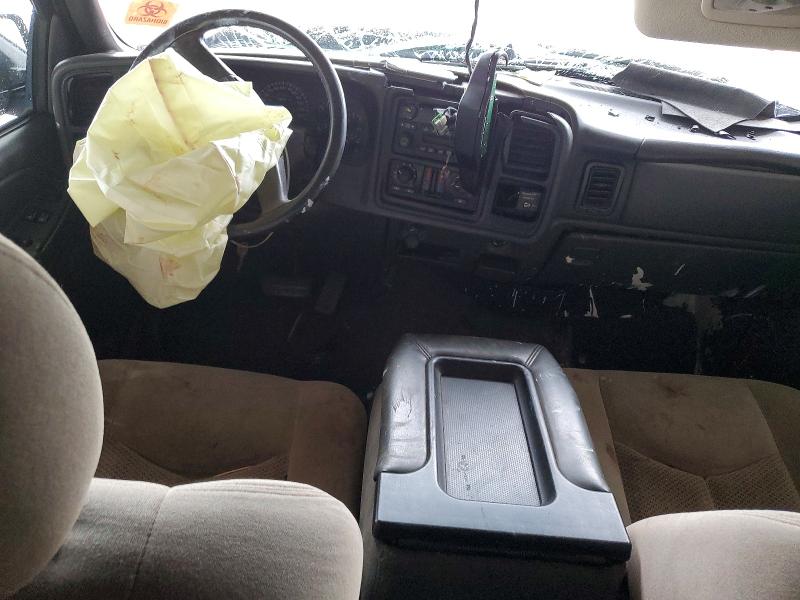 2004 Chevrolet Silverado მანქანა იყიდება აუქციონზე, vin: 2GCEC19V741323098, აუქციონის ნომერი: 61174546