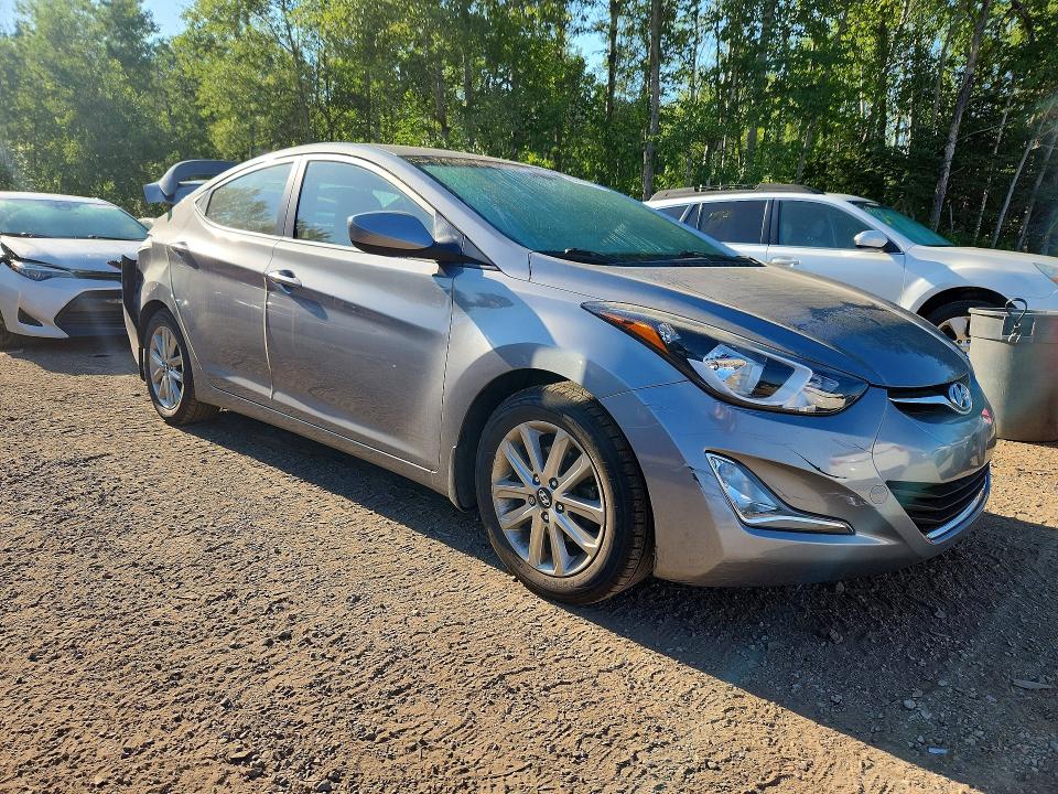 60196316 :رقم المزاد ، KMHDH4AE8FU414541 vin ، 2015 Hyundai Elantra مزاد بيع