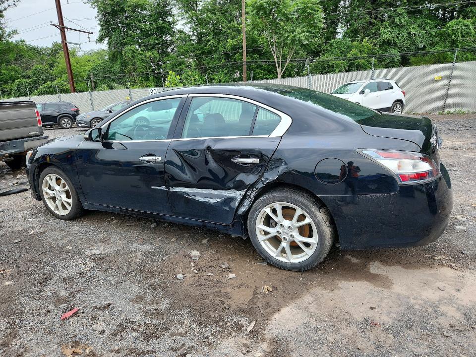 60091936 :رقم المزاد ، 1N4AA5AP2DC839023 vin ، 2013 Nissan Maxima مزاد بيع