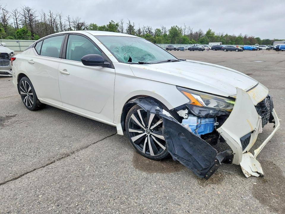58834756 :رقم المزاد ، 1N4BL4CV5LN304744 vin ، 2020 Nissan Altima مزاد بيع