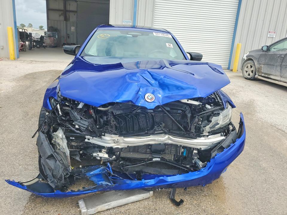 59110646 :رقم المزاد ، WBS83CH06NCK64273 vin ، 2022 Bmw M5 مزاد بيع