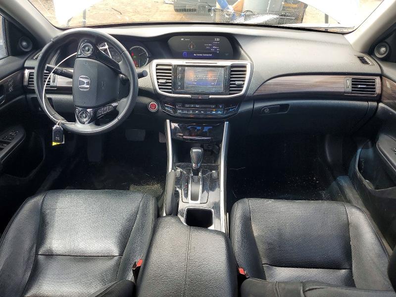 60460746 :رقم المزاد ، 1HGCR3F85HA035240 vin ، 2017 Honda Accord مزاد بيع