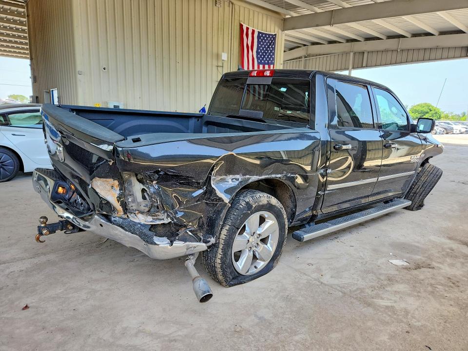 60570066 :رقم المزاد ، 1C6RR6LT1HS525422 vin ، 2017 Ram 1500 مزاد بيع