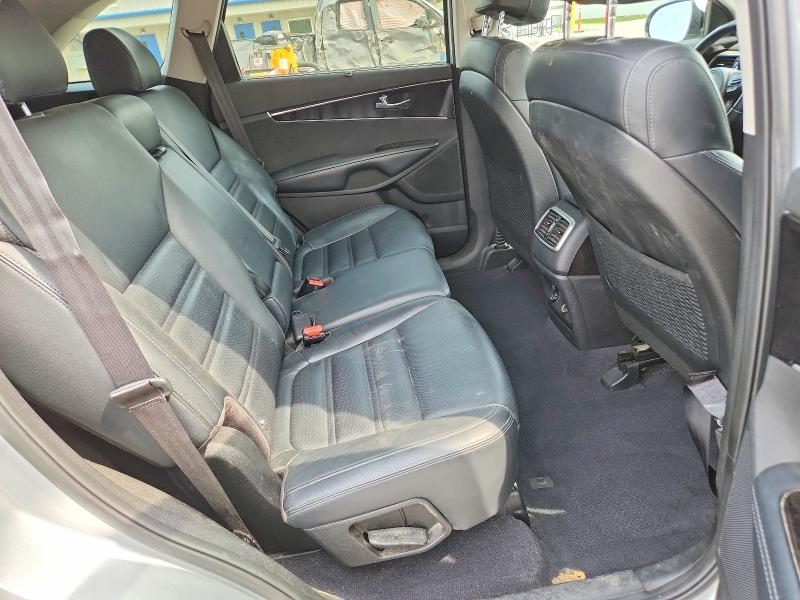 Продажа на аукционе авто 2017 Kia Sorento, vin: 5XYPHDA51HG235960, номер лота: 85978635