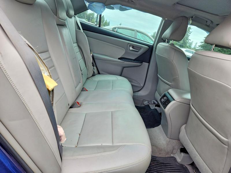 60695536 :رقم المزاد ، 4T1BD1FK3FU172886 vin ، 2015 Toyota Camry Hybrid مزاد بيع
