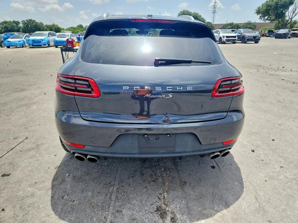 59913356 :رقم المزاد ، WP1AB2A51HLB14120 vin ، 2017 Porsche Macan مزاد بيع