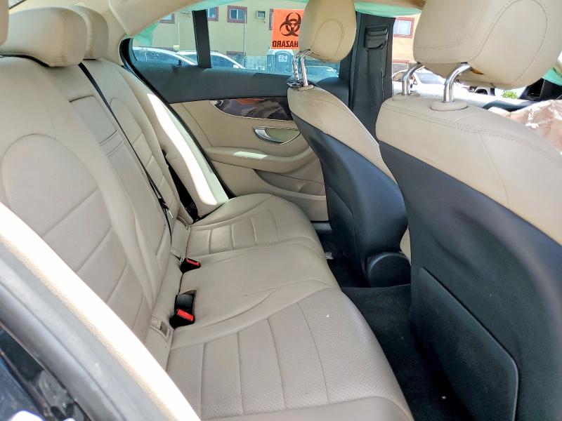 2015 Mercedes-benz C მანქანა იყიდება აუქციონზე, vin: 55SWF4JB3FU074750, აუქციონის ნომერი: 60230116
