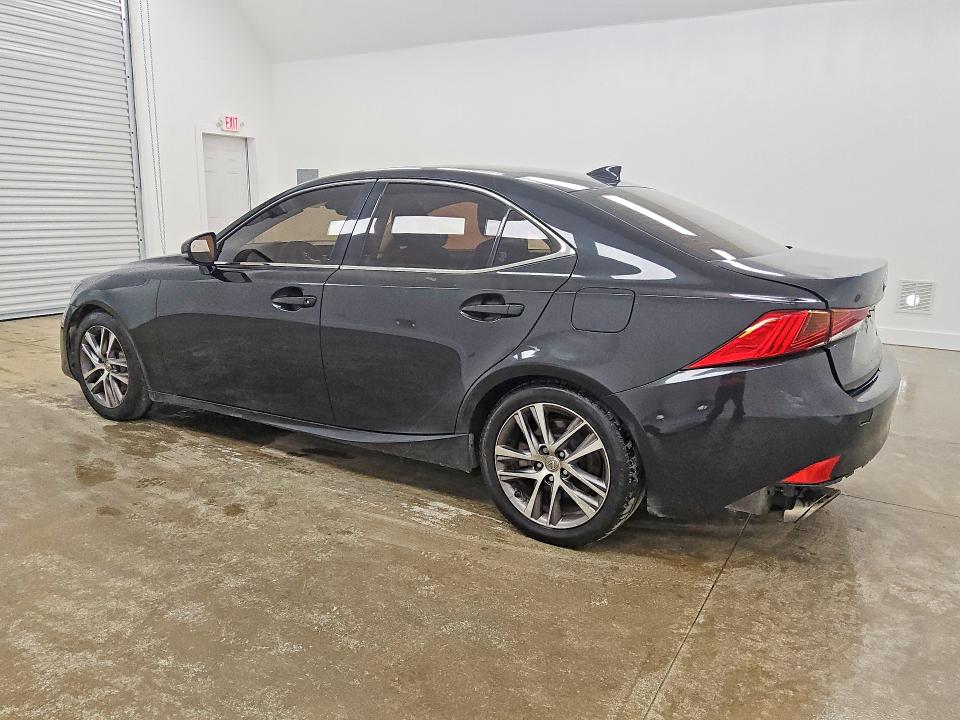 60930196 :رقم المزاد ، JTHBA1D28J5067164 vin ، 2018 Lexus Is مزاد بيع