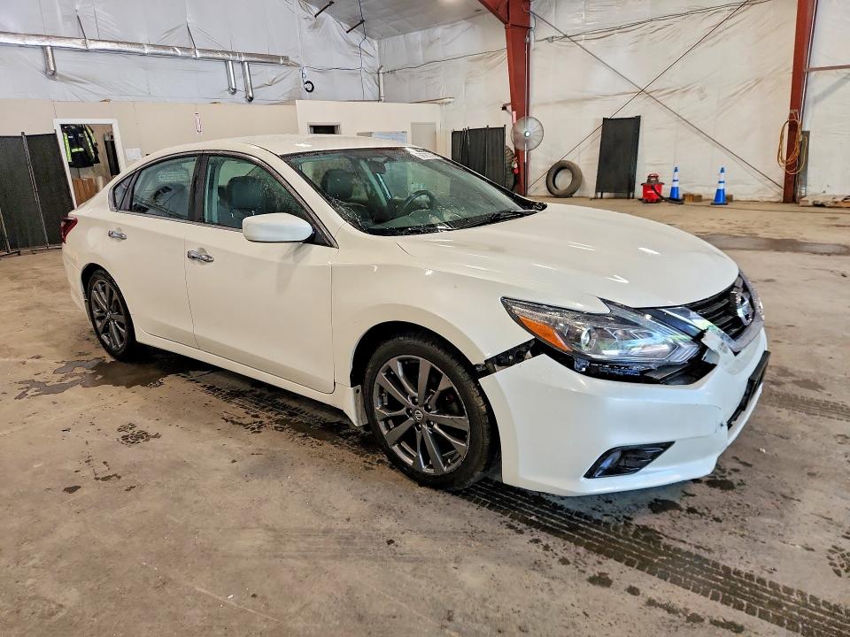 Продажа на аукционе авто 2018 Nissan Altima, vin: 1N4AL3APXJC472379, номер лота: 58785736