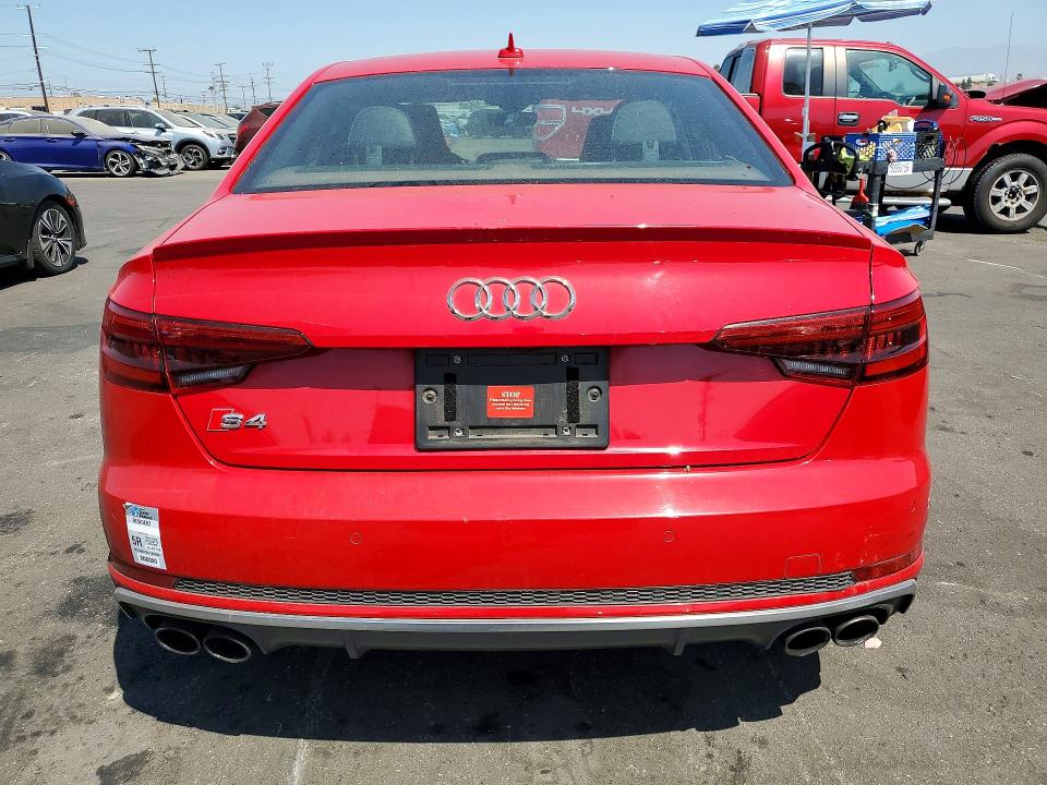 2018 Audi S4 მანქანა იყიდება აუქციონზე, vin: WAUC4AF43JA001332, აუქციონის ნომერი: 61243976