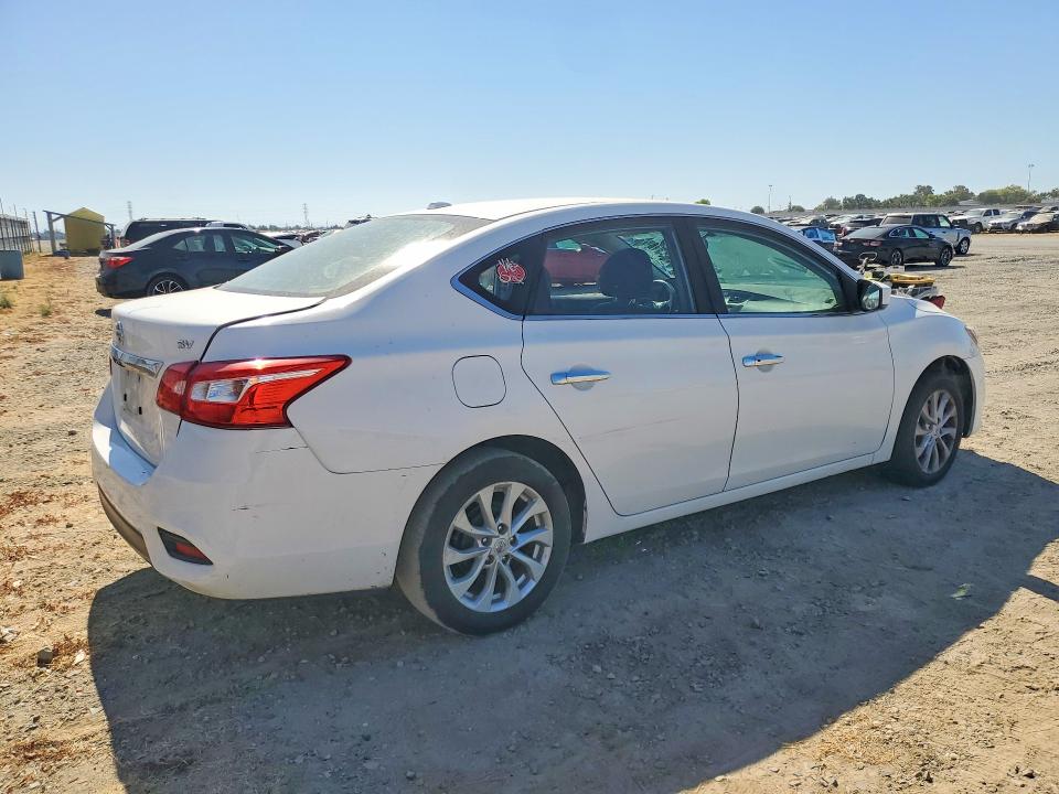 Продажа на аукционе авто 2018 Nissan Sentra, vin: 3N1AB7APXJL653543, номер лота: 60640696