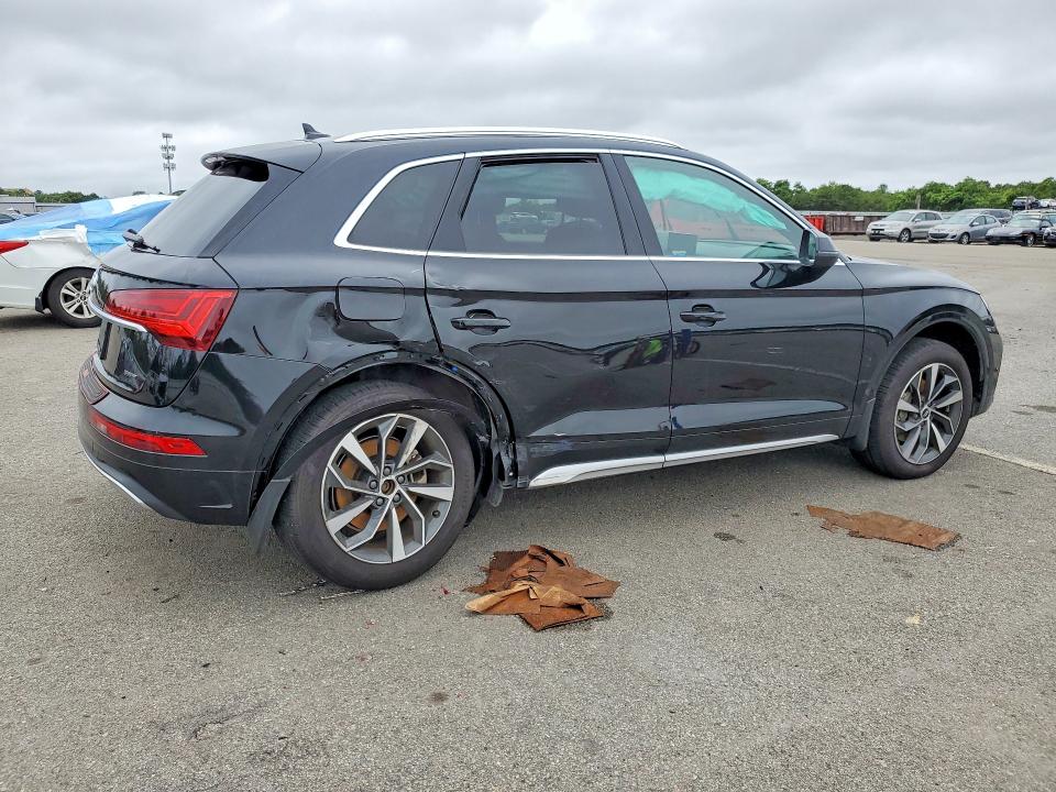 59386526 :رقم المزاد ، WA1AAAFY0M2110149 vin ، 2021 Audi Q5 مزاد بيع