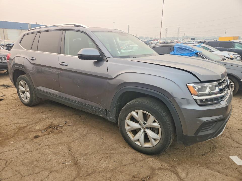 60840906 :رقم المزاد ، 1V2BR2CA9JC505578 vin ، 2018 Volkswagen Atlas مزاد بيع