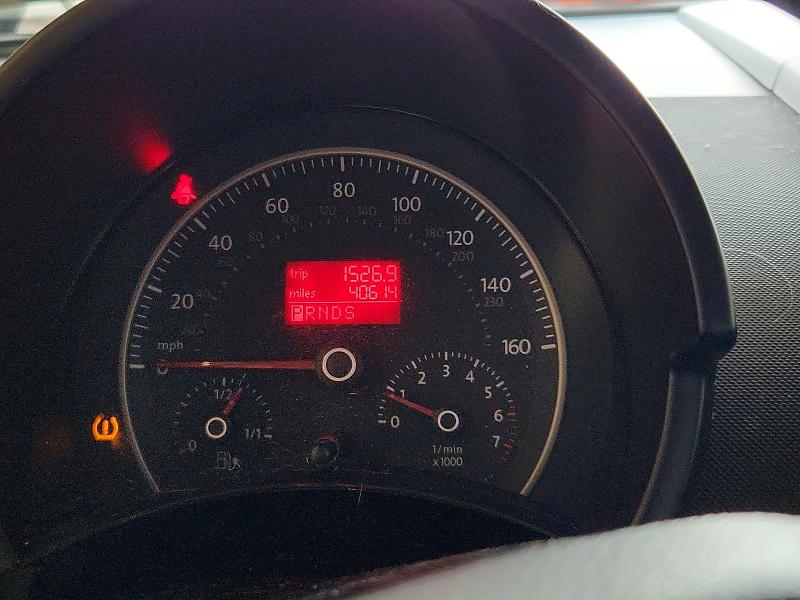 2010 Volkswagen New Beetle მანქანა იყიდება აუქციონზე, vin: 3VWRG3AG1AM014355, აუქციონის ნომერი: 62757136