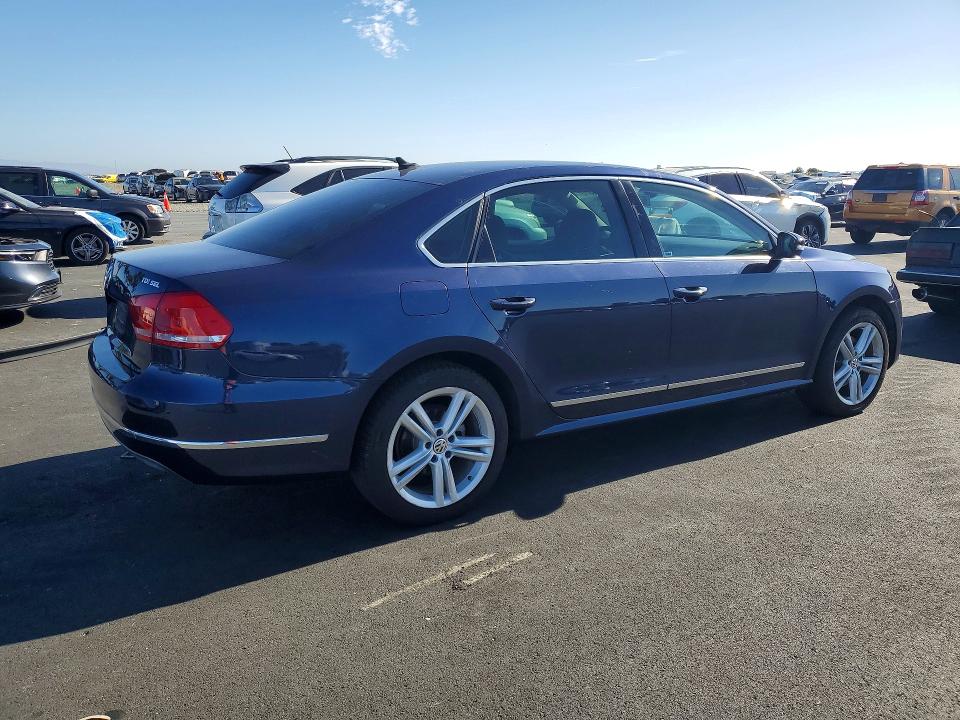 Продаж на аукціоні авто 2013 Volkswagen Passat, vin: 1VWCN7A3XDC102651, номер лоту: 61773916