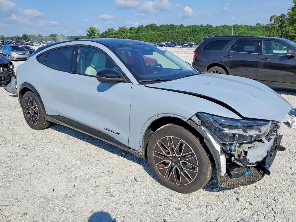 2024 Ford Mustang Mach-e მანქანა იყიდება აუქციონზე, vin: 3FMTK3R77RMA38064, აუქციონის ნომერი: 59279236