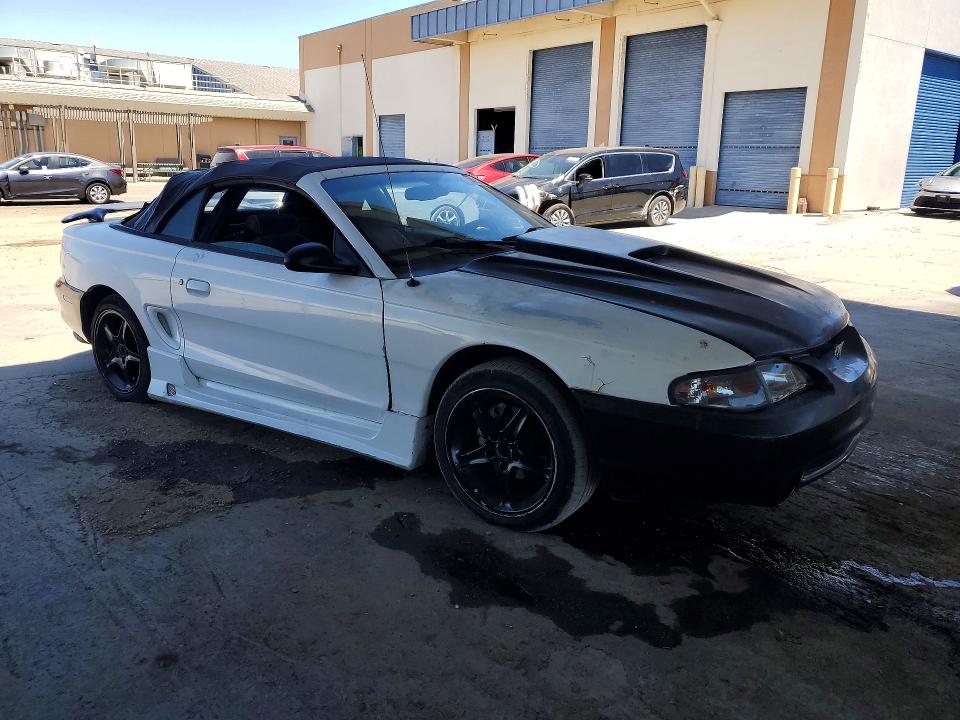 60814216 :رقم المزاد ، 1FALP4448VF196681 vin ، 1997 Ford Mustang مزاد بيع