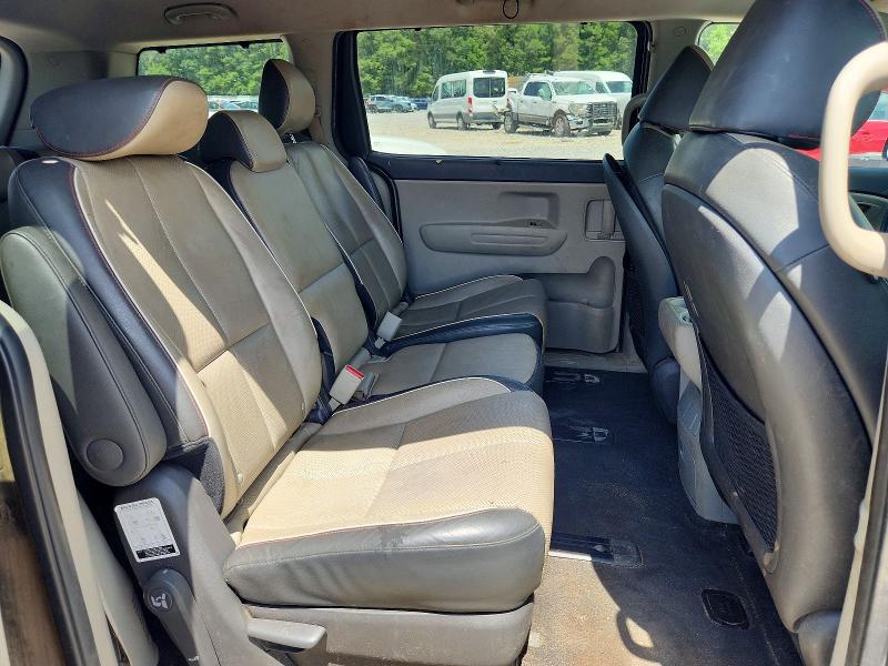 61092396 :رقم المزاد ، KNDMB5C11J6425383 vin ، 2018 Kia Sedona مزاد بيع