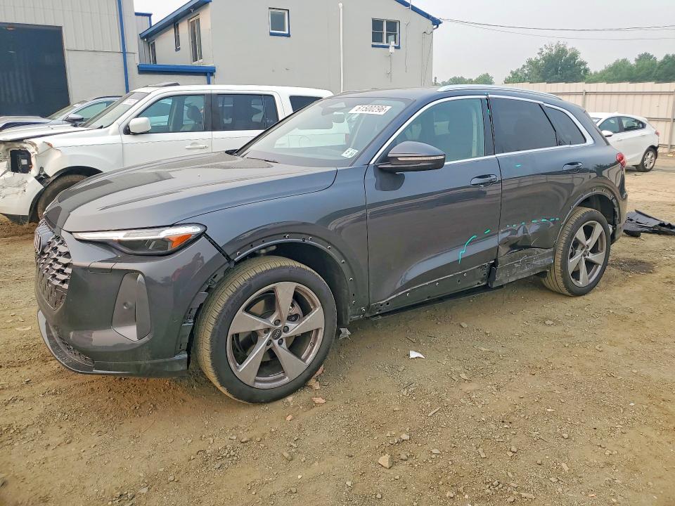 Продажа на аукционе авто 2025 Audi Q5, vin: WA12AAGU1S2014558, номер лота: 61500296