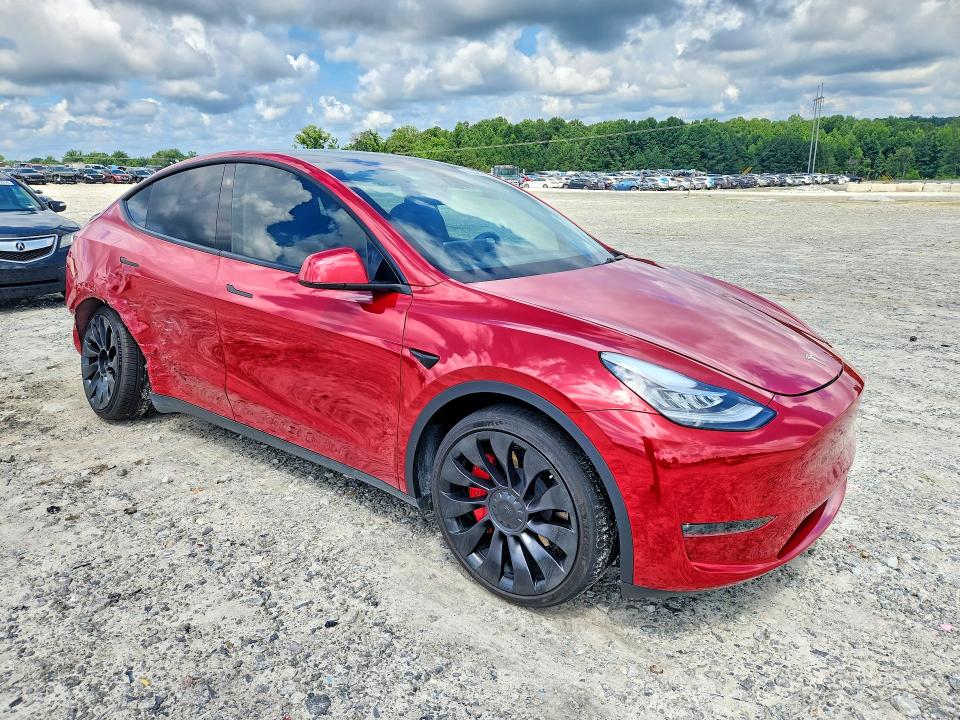 60842486 :رقم المزاد ، 5YJYGDEE6MF117955 vin ، 2021 Tesla Model Y مزاد بيع