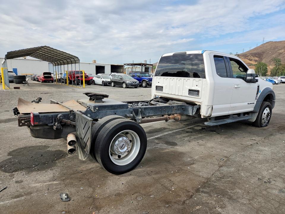 61532876 :رقم المزاد ، 1FD0X5GT3HEC97901 vin ، 2017 Ford F550 مزاد بيع