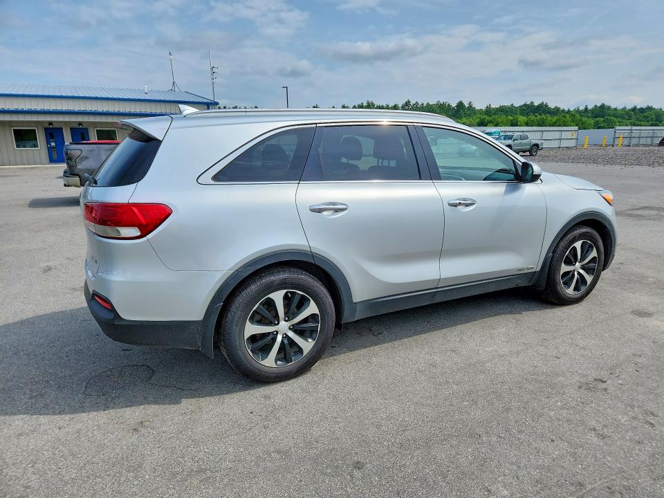 Продажа на аукционе авто 2017 Kia Sorento, vin: 5XYPHDA51HG235960, номер лота: 85978635
