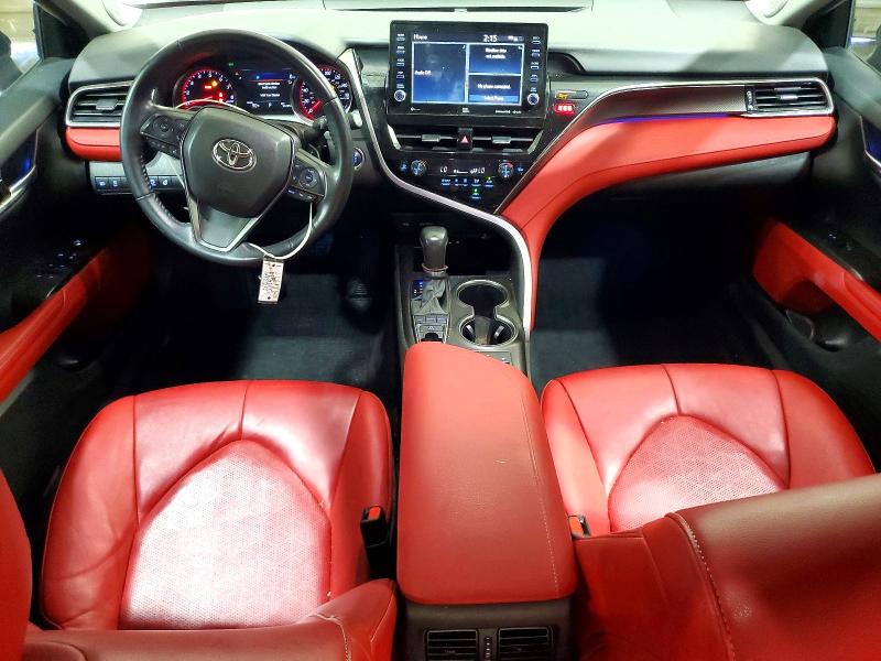 59796756 :رقم المزاد ، 4T1K61AK2NU018525 vin ، 2022 Toyota Camry مزاد بيع
