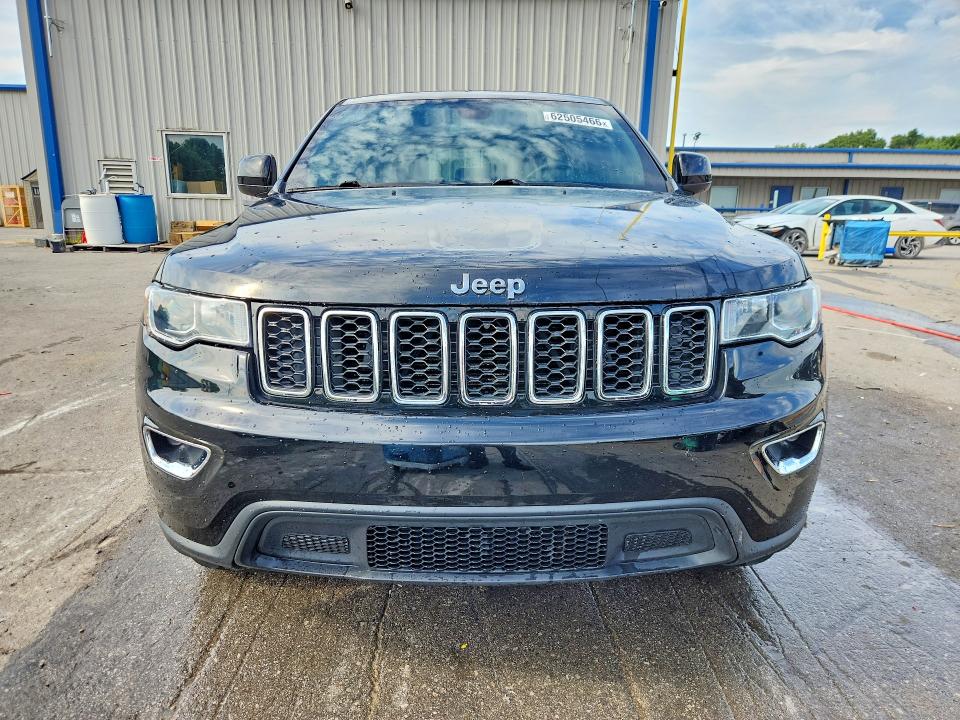 62505466 :رقم المزاد ، 1C4RJEAG9JC311942 vin ، 2018 Jeep Grand Cherokee مزاد بيع