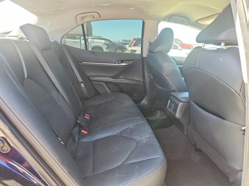 61421016 :رقم المزاد ، 4T1K61AK0NU700562 vin ، 2022 Toyota Camry مزاد بيع