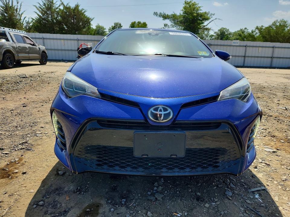 59696376 :رقم المزاد ، 2T1BURHE1HC827511 vin ، 2017 Toyota Corolla مزاد بيع