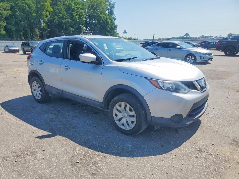 62545466 :رقم المزاد ، JN1BJ1CP1JW156666 vin ، 2018 Nissan Rogue Sport مزاد بيع
