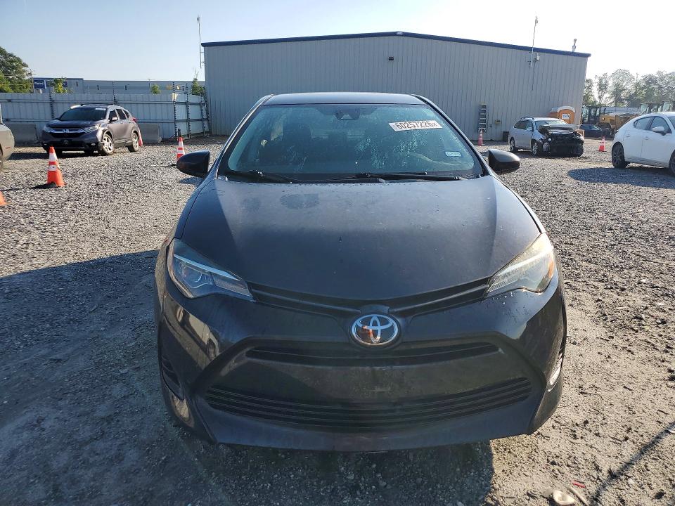60257226 :رقم المزاد ، 5YFBURHE8KP920436 vin ، 2019 Toyota Corolla مزاد بيع