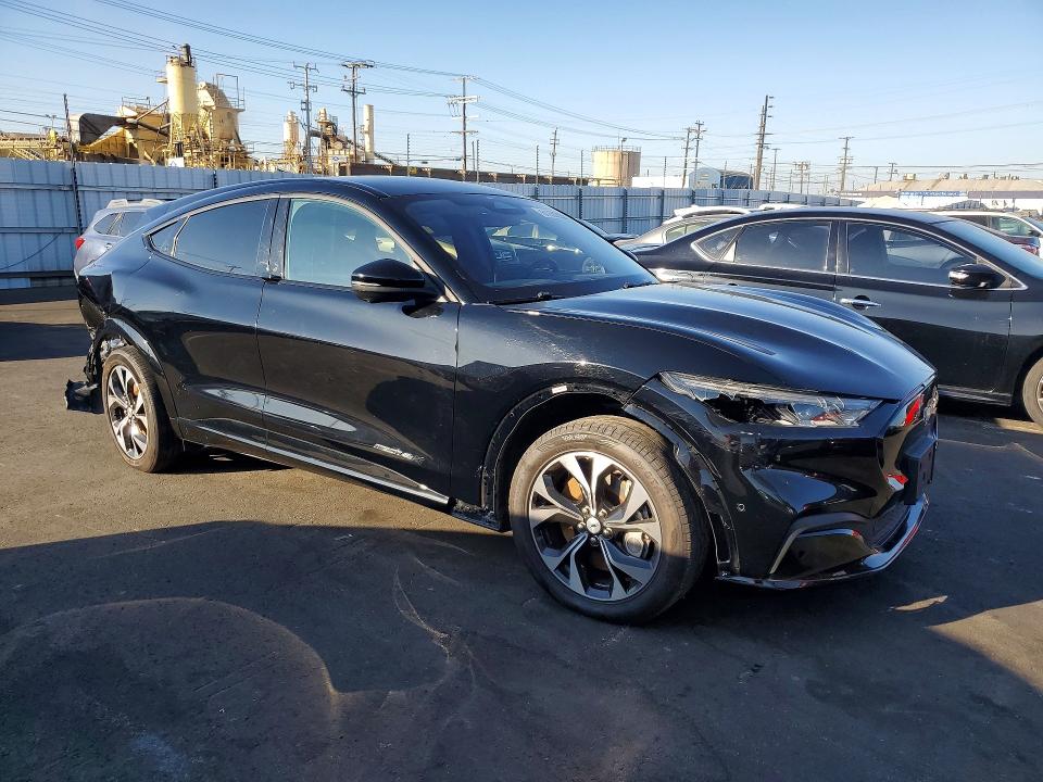 61155726 :رقم المزاد ، 3FMTK3SU3PMB07250 vin ، 2023 Ford Mustang Mach-e مزاد بيع