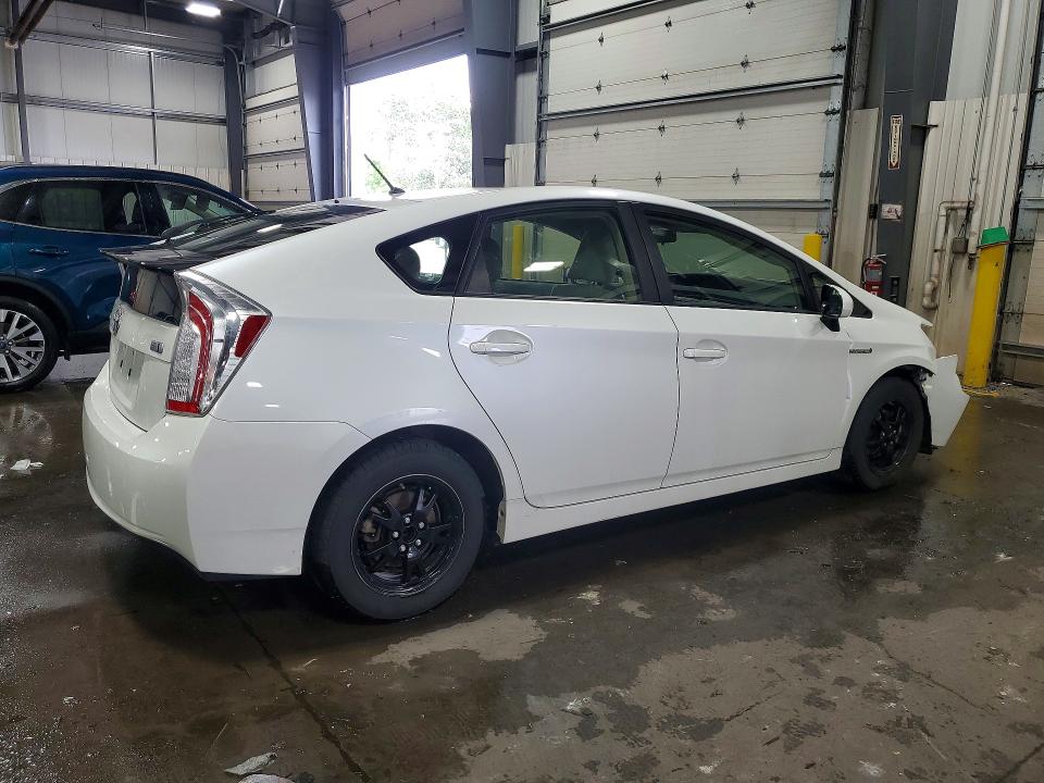 2014 Toyota Prius მანქანა იყიდება აუქციონზე, vin: JTDKN3DUXE1756140, აუქციონის ნომერი: 58574196
