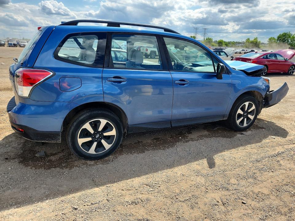 2017 Subaru Forester მანქანა იყიდება აუქციონზე, vin: JF2SJABC7HH412305, აუქციონის ნომერი: 61803116
