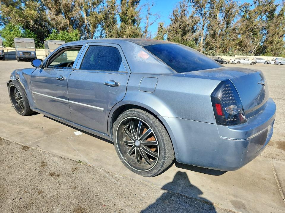 Продажа на аукционе авто 2006 Chrysler 300, vin: 2C3KA53G26H352758, номер лота: 61702326