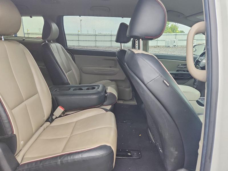 63171426 :رقم المزاد ، KNDMB5C11L6639695 vin ، 2020 Kia Sedona مزاد بيع