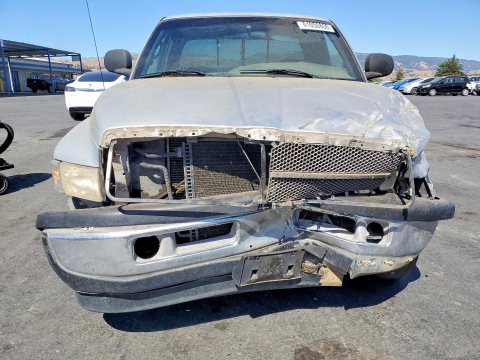 2000 Dodge Ram 1500 მანქანა იყიდება აუქციონზე, vin: 3B7HC13Y4YG105083, აუქციონის ნომერი: 61050806