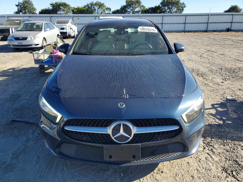 59670376 :رقم المزاد ، W1K3G4EB9NJ326154 vin ، 2022 Mercedes-benz A مزاد بيع